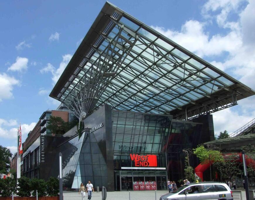 Eclectic Luxury & Spacious 2Br Ac Apt In Center 布达佩斯 外观 照片